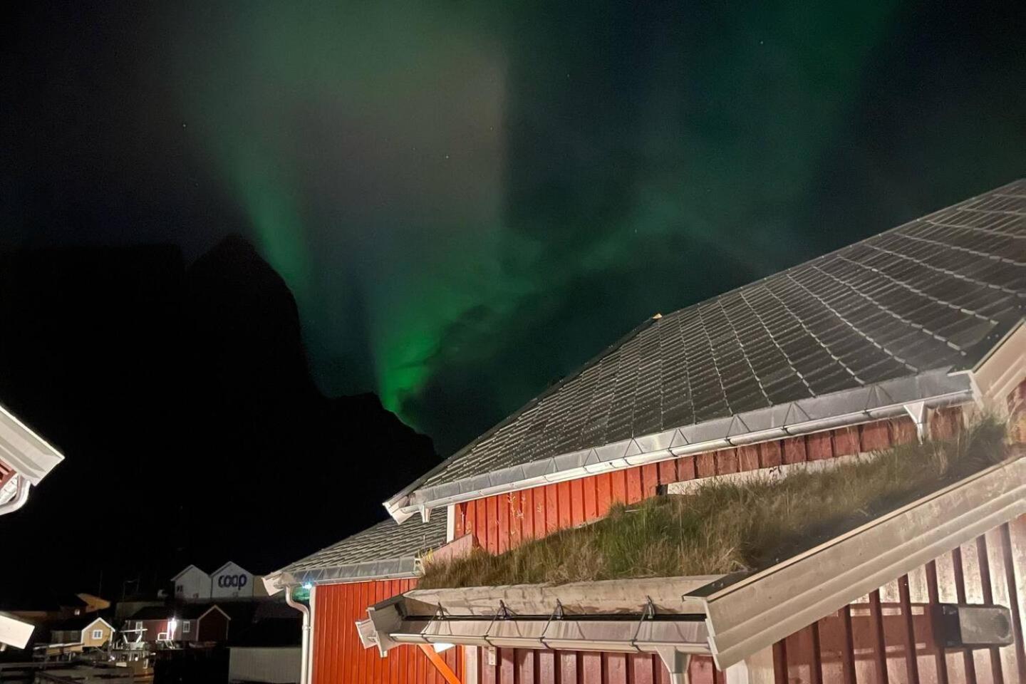 Reine Rorbu, Amaliebua Vila Exterior foto